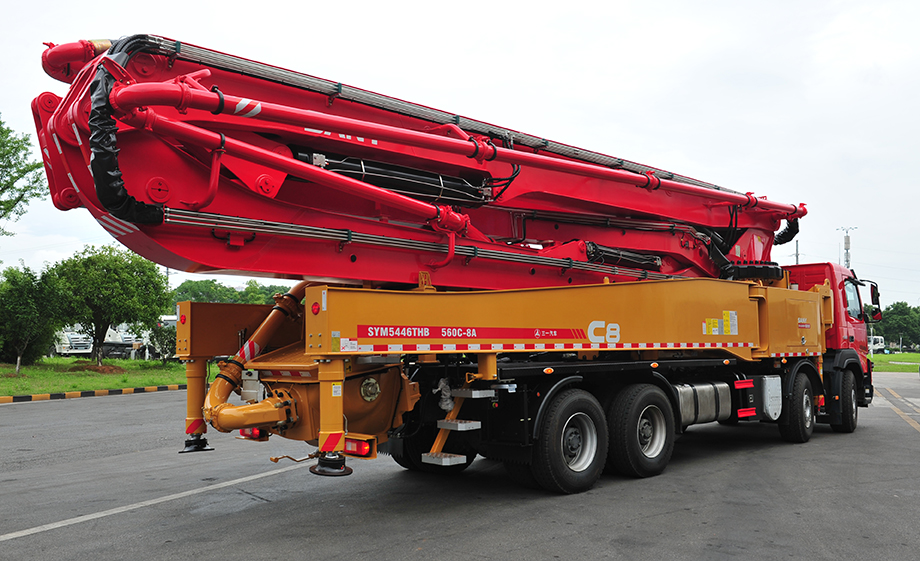 混泥土泵车租赁公司分析泵车活塞退不出具体原因在哪？