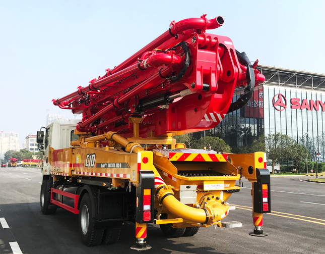 混凝土泵车易损件清单：磨损周期识别与更换成本解析