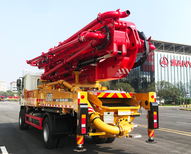 珠三角地区最长臂架泵车的设备维护与作业安全要点
